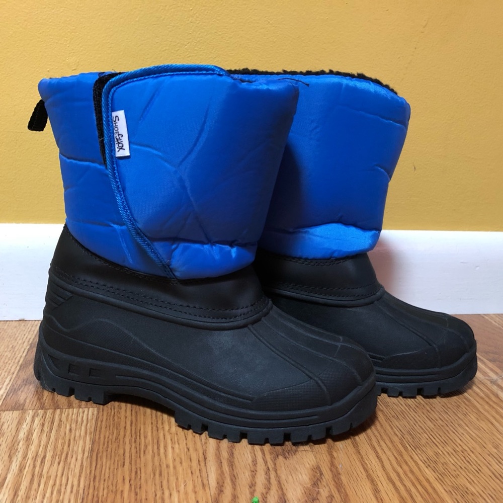 Boys snow boots